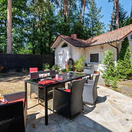 Luxury Lakeside Retreat Villa Bestensee