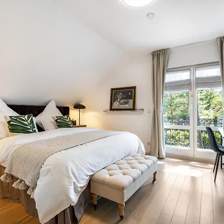 Villa Luxury Lakeside Retreat Bestensee